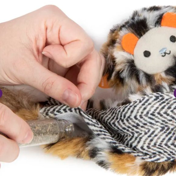 NWT ~ Instincts Looney Lion Heart HappyNip Electronic Sound Cat Toy w/ 2g Catnip - Picture 4 of 8